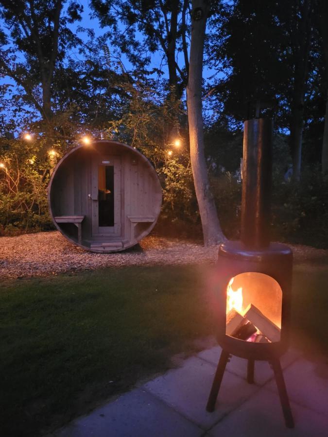 Retro Chic Wellness Met Hottub & Sauna Евейк Екстер'єр фото